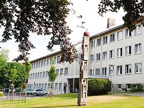 Das Bild zeigt die Kreisverwaltung in Homberg (Efze)